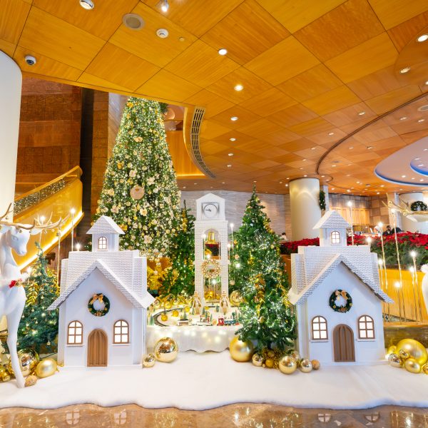 Festive Celebrations and Handcrafted Hampers at Sheraton Grande Sukhumvit