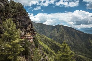 Bhutan Through the Lens: A COMO Journey of Intimate Photographic Exploration